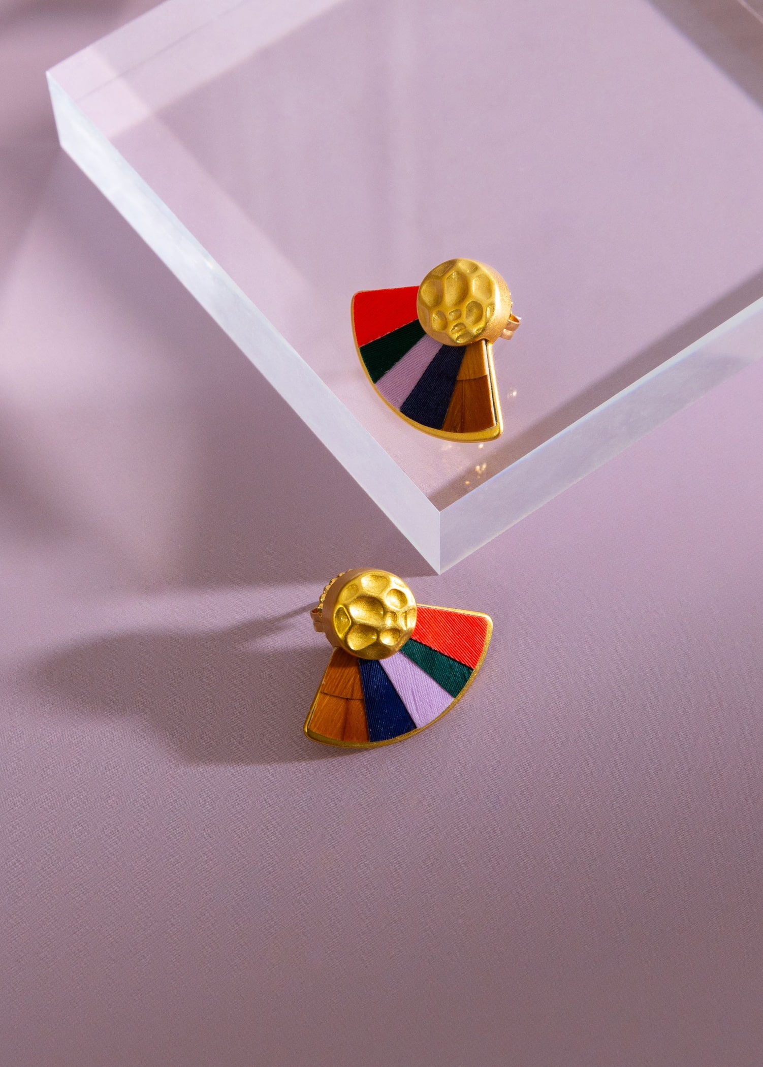 Fan earrings product photo