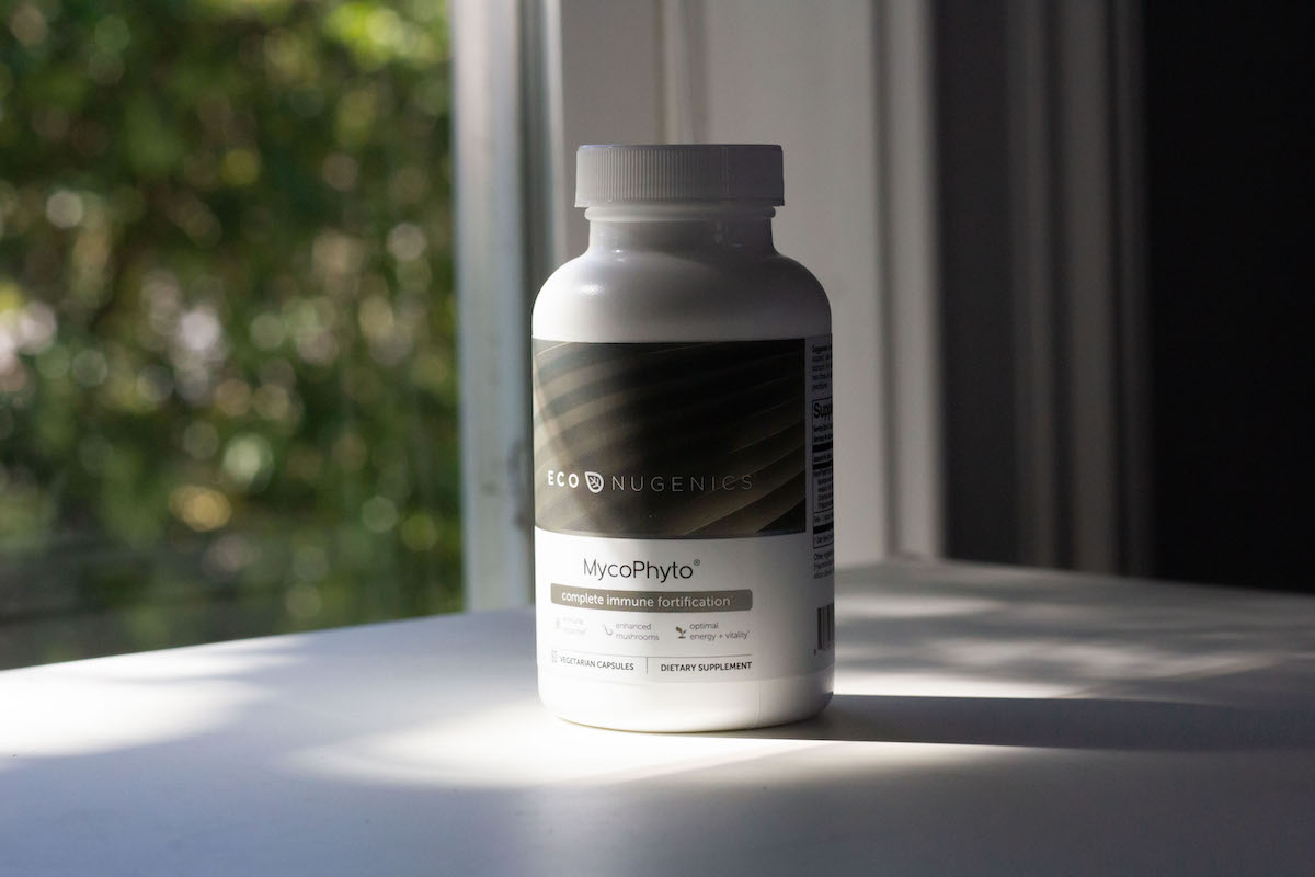 Vitamin bottle product photography