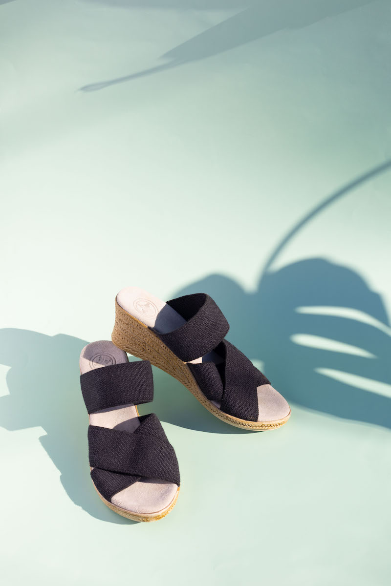 Women's sandal shadow art image