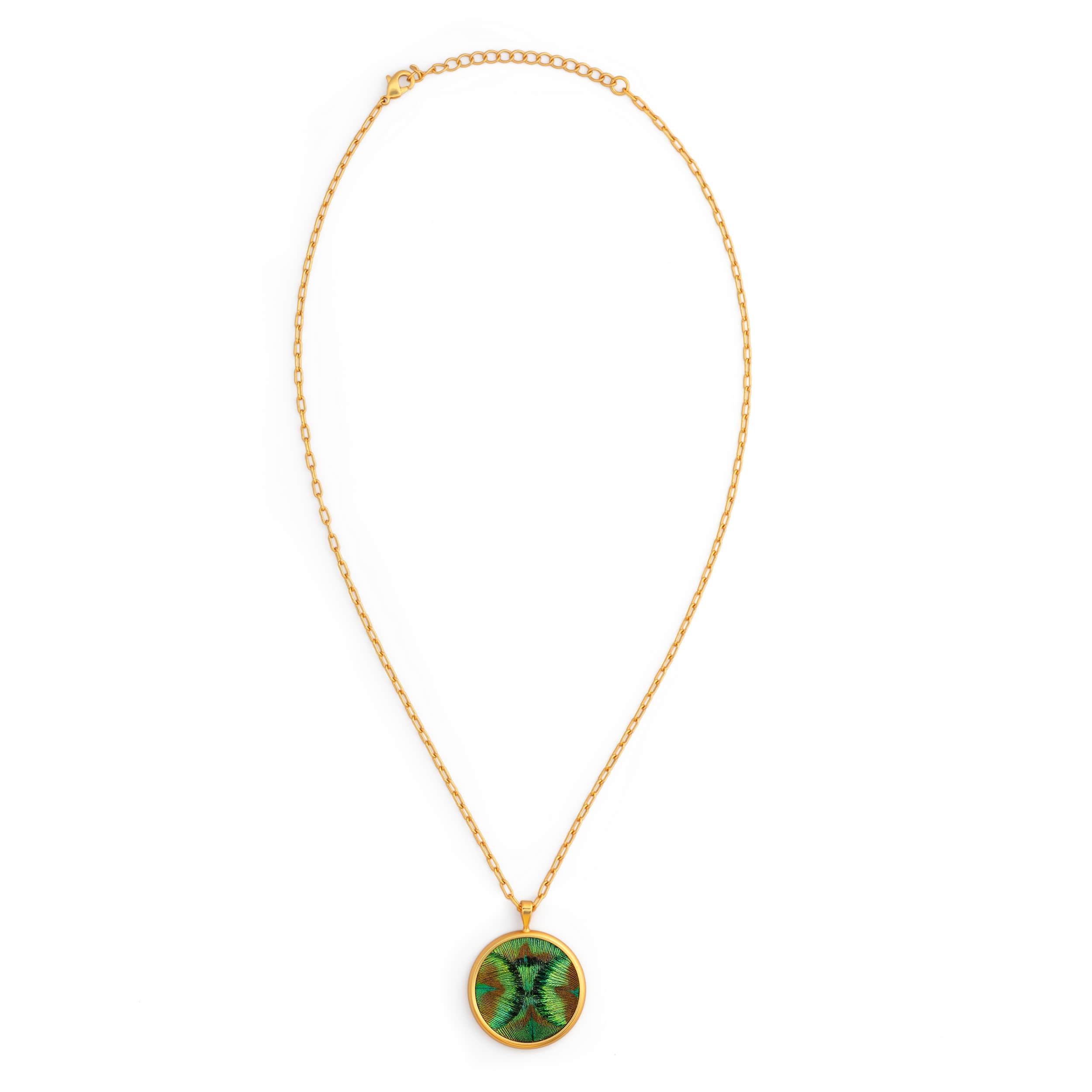 Brackish pendant necklace white background product photography